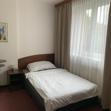 Hotel-Pension Kamyk Prága Kültér fotó