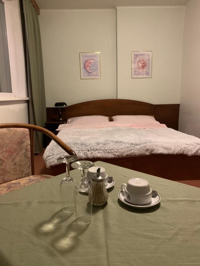 Hotel-Pension Kamyk Prága Kültér fotó