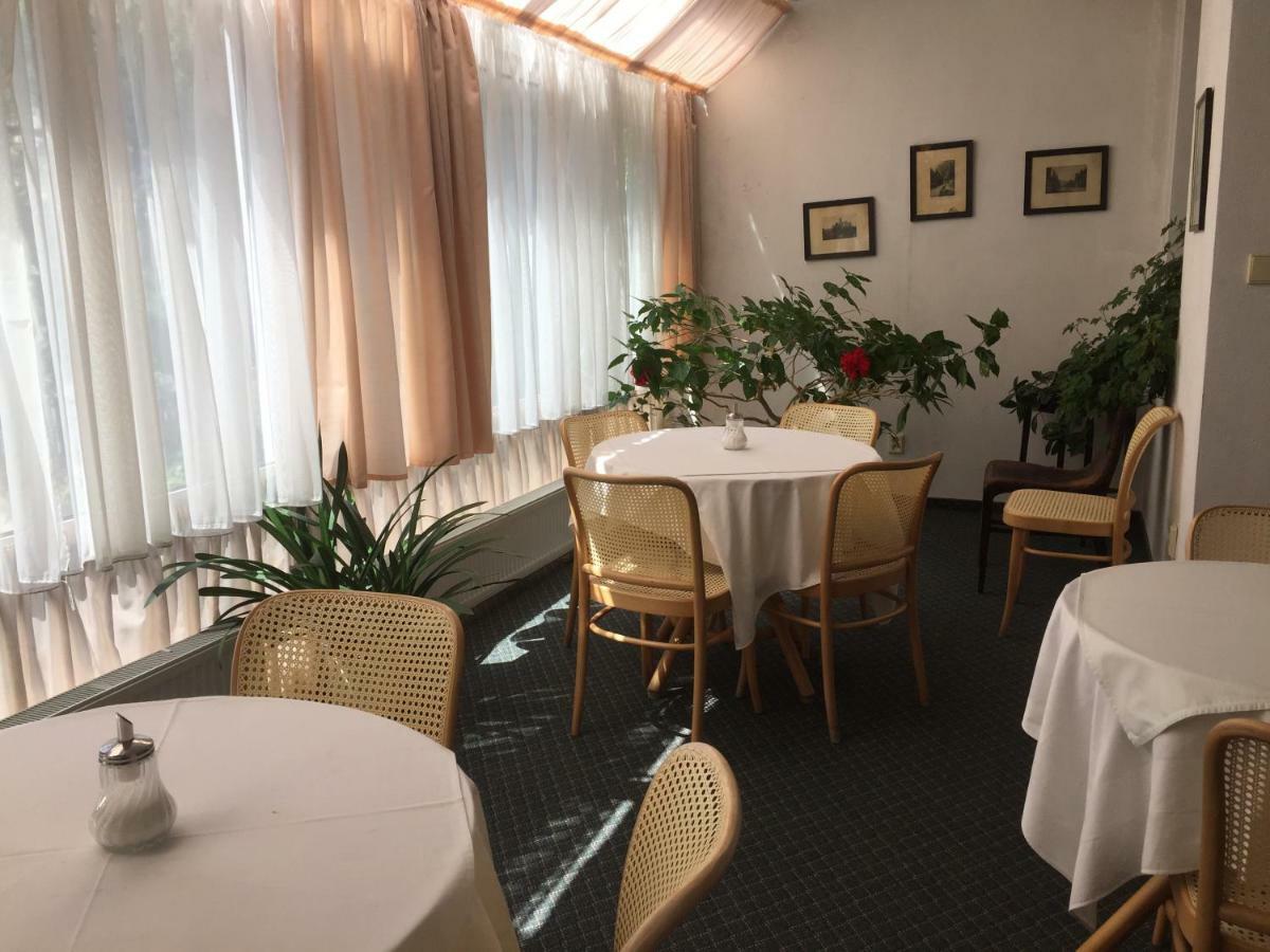 Hotel-Pension Kamyk Prága Kültér fotó